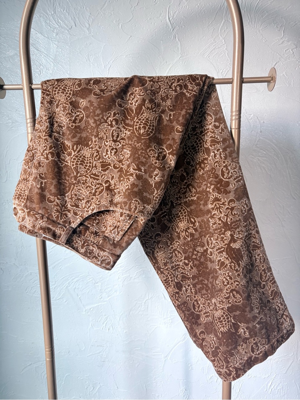 Basler Brown Velvet Floral Cropped Bootcut Pants EU 44 GB 18 Quiet Luxury